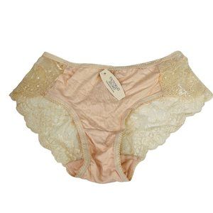Victorias Secret Dream Angels Cheekini Nude Floral Lace Panty Size Medium M